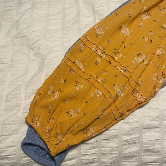 2x American Eagle Blouses SIZE LARGE - Picture 5 of 5